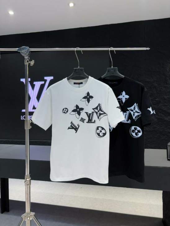 Picture of Louis Vuitton T Shirts Short _SKULVS-XLkctr2267401